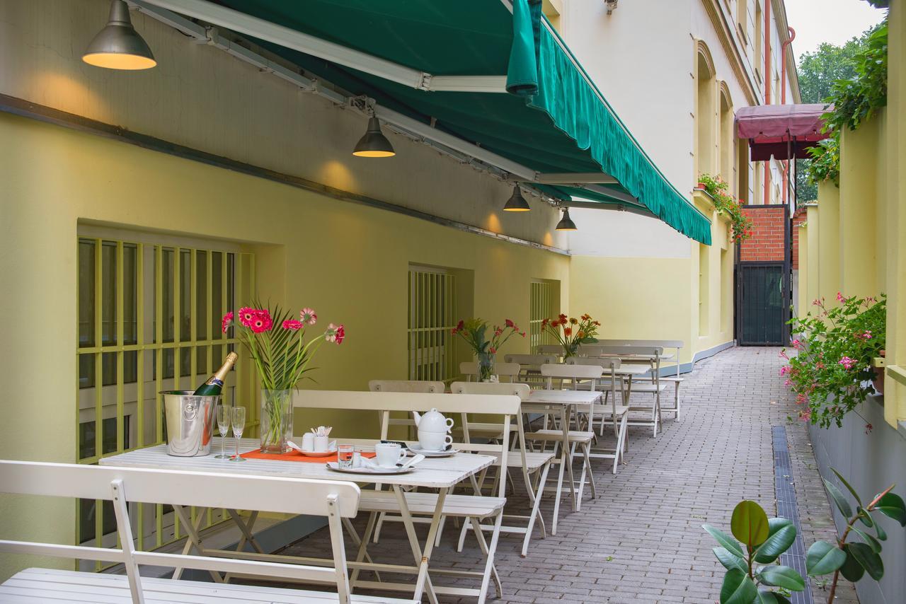 Hotel Ostruvek Praga Exterior foto